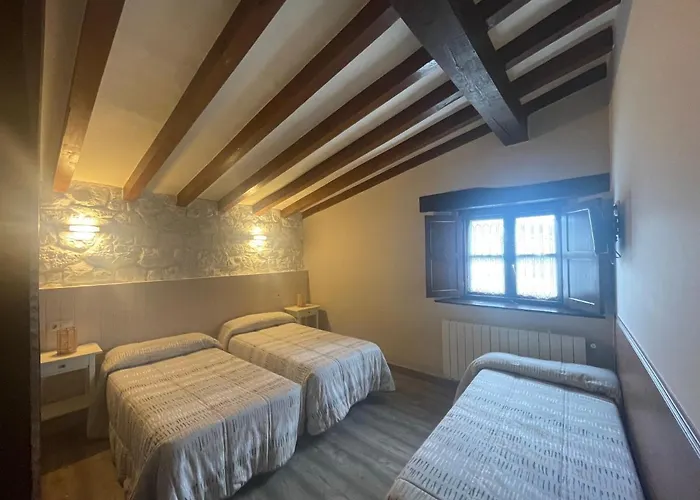 Gospodarstwo wiejskie Posada La Solana Santillana Del Mar (Adults Only) *