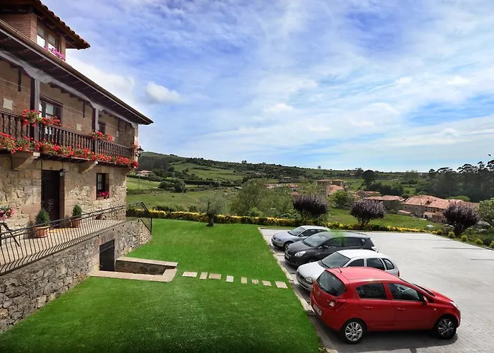 Posada La Solana Santillana Del Mar (Adults Only)